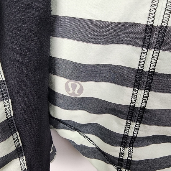 LULULEMON 'GET UP AND GLOW' JACKET SIZE 4 Running Workout Athletic Sporty - Picture 5 of 10